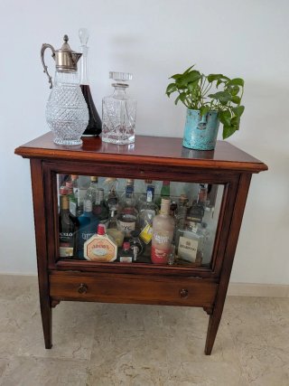 Camarera Licorera de Madera maciza