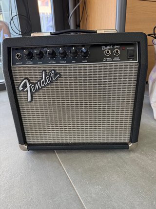 Amplificador Fender Bullet Amp PR 241