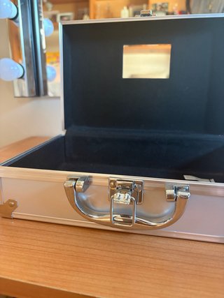 Cofre Organizador de Maquillaje Plateado