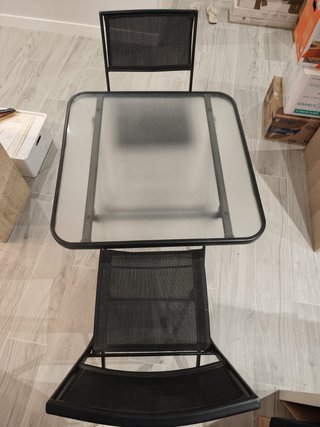 Mesa de Cristal 70x70 con 2 Sillas