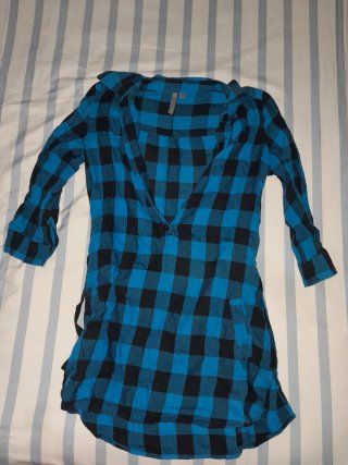 Camisa larga de cuadros Bershka Talla M