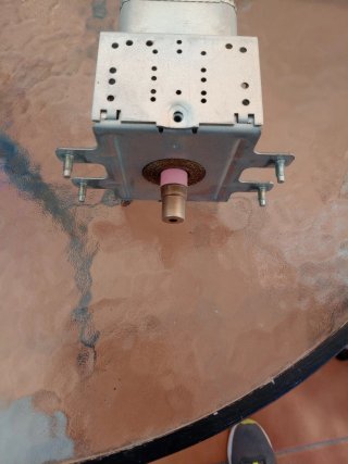 Magnetrón para microondas
