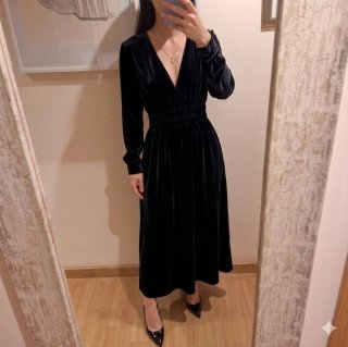 Vestido Massimo Dutti Negro con etiqueta