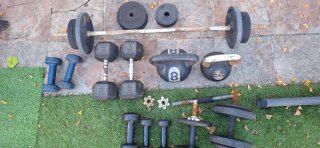 Lote de pesas y material de gimnasio