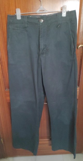 Pantalón chino negro