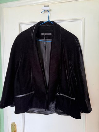 Chaqueta de terciopelo Zara negra Talla M