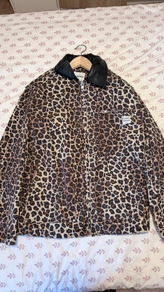 Chaqueta Estampado Leopardo Bershka