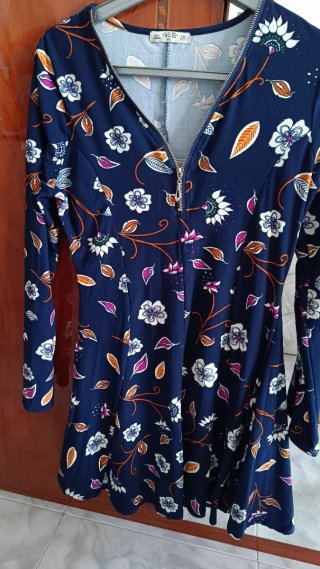 Vestido Azul Oscuro Estampado