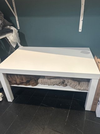 Mesa de centro blanca