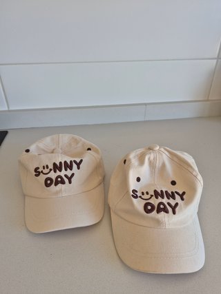 2 Gorras de Algodón para Niños