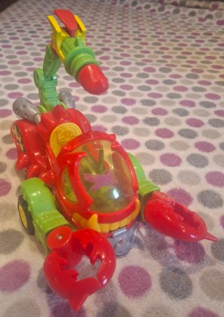 Superthings Eagle y Scorpion