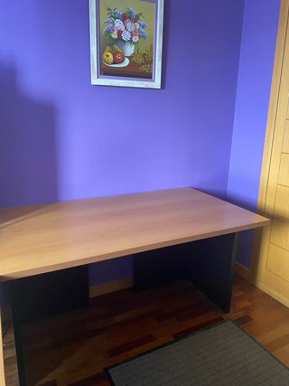 Mesa de estudio de madera