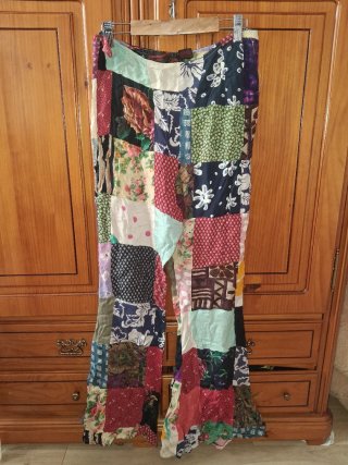 Pantalón Campana Estampado Patchwork