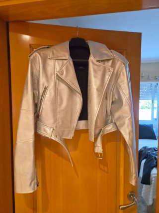 Chaqueta de Polipiel Plateada OVERSIZE