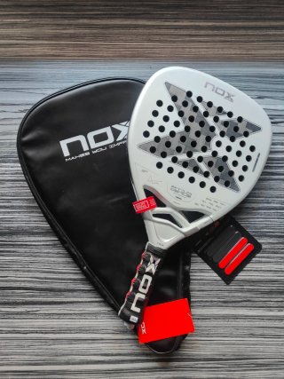 Pala de Pádel Nox AT10 Luxury Genius Attack