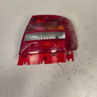 PILOTO TRASERO DERECHO AUDI A4 NUEVO 18556