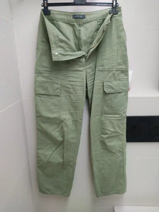 Pantalón Cargo Verde Militar