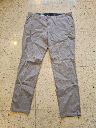 Pantalón Beige Slimfit