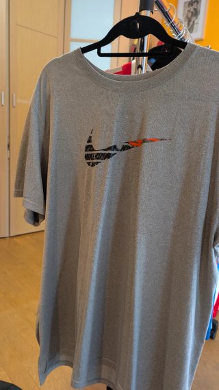 Camiseta Nike Gris Talla XXL