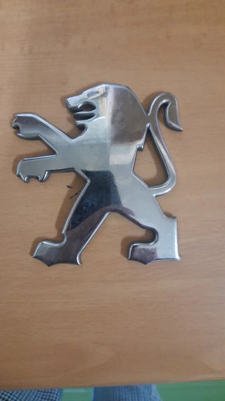 Insignia Emblema Peugeot