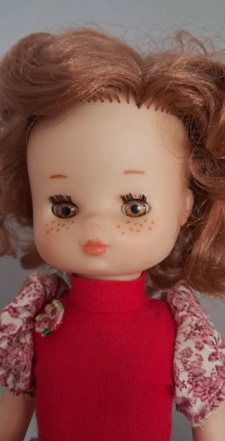 Muñeca Lesly Pelirroja