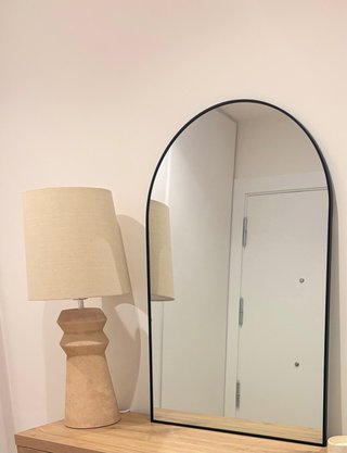 Lámpara de mesa cerámica beige