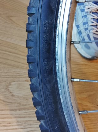 Bicicleta con Ruedas de 24 pulgadas