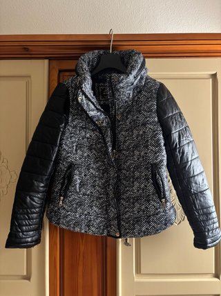 Chaquetón acolchado bicolor