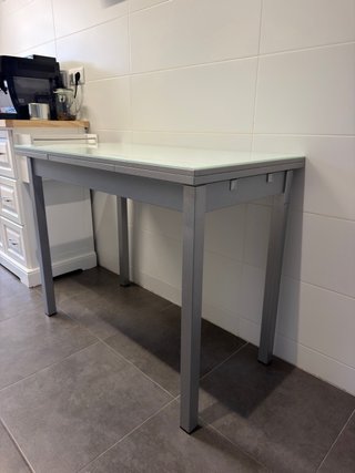 Mesa extensible de cristal