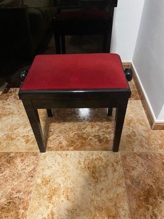 Piano de Pared Yamaha Lacado Negro