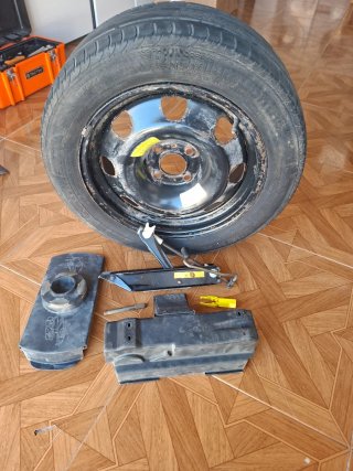 Kit rueda de recambio +gato