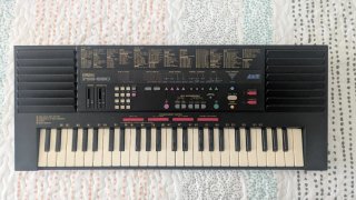 Teclado Yamaha PSS-590