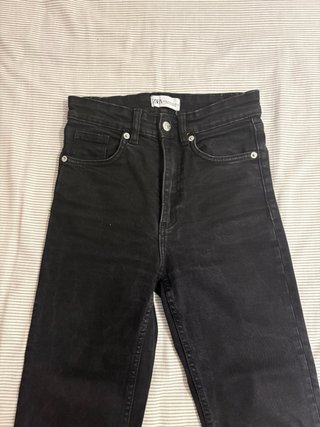 Vaqueros negros Zara