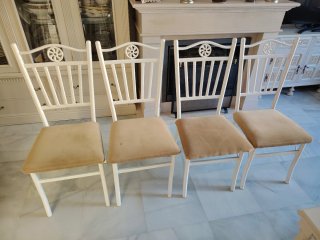Set de 4 sillas blancas