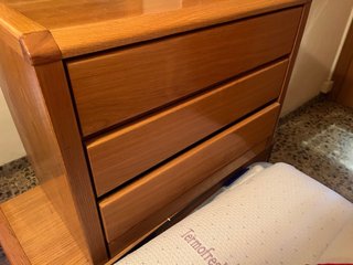 Set de 3 Mesitas y Cómoda de Madera