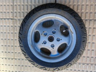 Rueda de Moto con Llanta