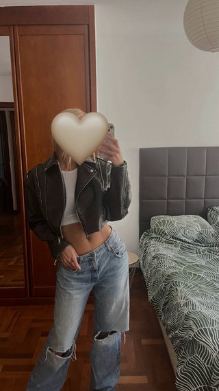 Cazadora de piel Zara