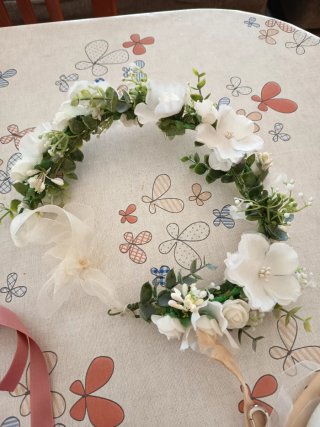 Corona de flores para mascota y arnés