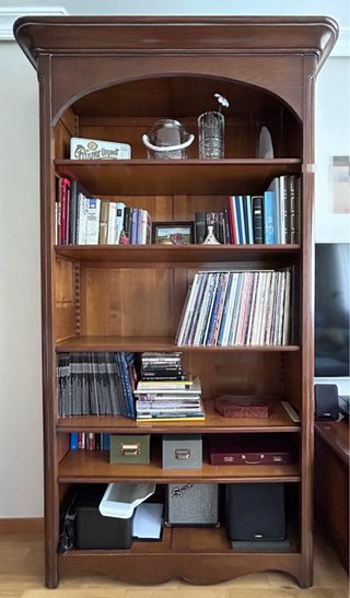 Librería de Madera de Cerezo MOCAPE