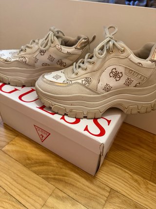Zapatillas Guess Beige
