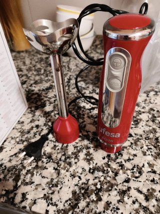 Batidora de mano Ufesa 600W