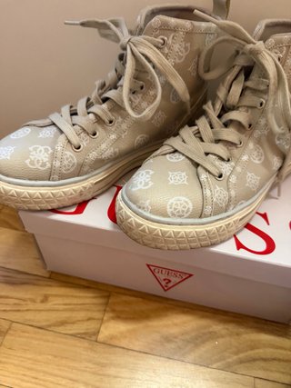 Zapatillas Guess Beige