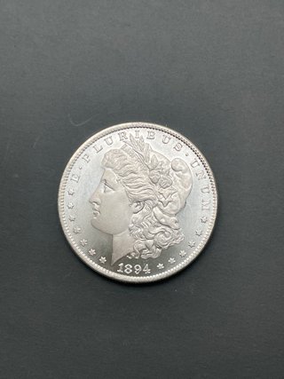 Moneda Morgan Réplica 1894