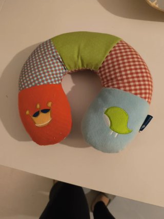 Reposacabezas infantil de viaje