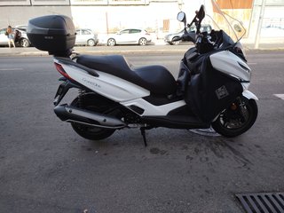 Moto Kymco Grand Dink 300 muchos extras,negociable