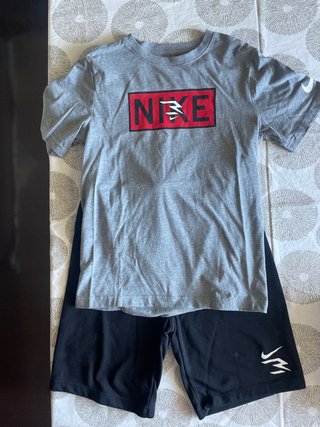 Conjunto NIKE Niño 12-13 años