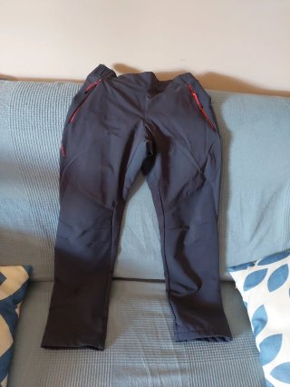 Pantalón de montaña Quechua negro