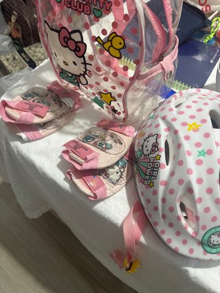 Set de Protección y Mochila Hello Kitty