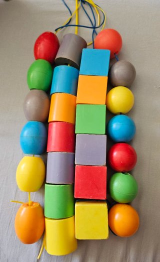 Juego Educativo de Ensartar Piezas