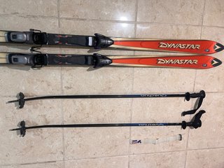 Esquís Dynastar Speed Team SF con Bastones